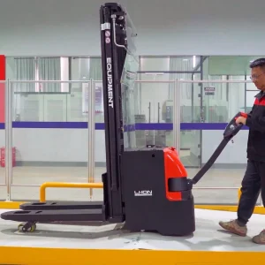 Efficient Battery Electric Forklift Reach Stacker From China