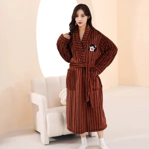 LDN Factory Direct Customized Coral Fleece Women's Yarn Dyed Animal Print Sleepwear Nighty Dress Bathrobe Wholesale Custom