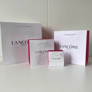 Custom Eco-Friendly Paper Gift Bag Package with Brand Logo for Retail