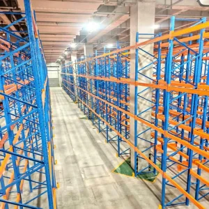 Carretilla elevadora de estantería de alta densidad con transmisión directa para acceso a estanterías de almacén, estantería de almacenamiento de alta resistencia, estantería de acero