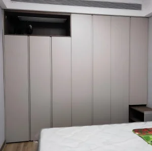 Modern Light Luxury Minimalist Bedroom Furniture Wardrobe Detachable Design Adjustable Eco-Friendly Materials Easy Assembly
