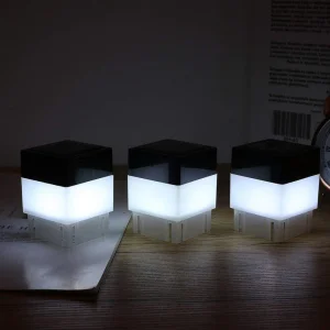 Outdoor Solar LED Post Cap Lights IP65 Fence Lanterns for Wood Poles Square Aluminum 50*50 Solar Fence Post Cap Lighting