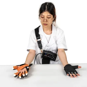 Nuevo diseño de dispositivo robótico inteligente para entrenar los dedos de hemiplejía, guante suave robótico
