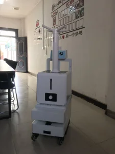 Robô Móvel de Desinfecção por Spray Automatizado