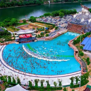 Commercial Tsunami Wave Pool Facilities for Water Park