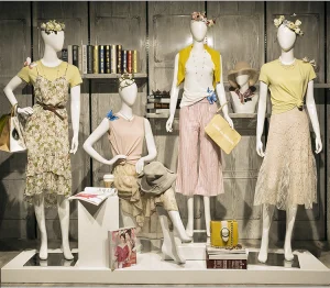 Elegant Pose Mannequin