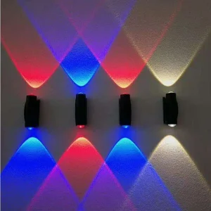 مصباح حائط خارجي قصير مستقيم RGB من الألمنيوم للباحة والممر والسلم 2W 5 سنوات ضمان
