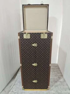 Double Door Trunk