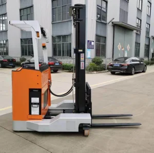 Multidirectional Side Loader