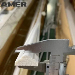 Modern White Primed Wood Waterproof Pine Baseboard Wall Moulding Flexible MDF Skirting Board