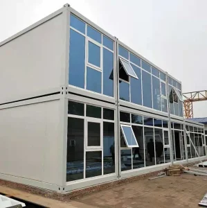 Casa Contêiner Prefabricada Sustentável e Ecológica com Construção Modular Usando Materiais Recicláveis para Projetos de Construção Verde