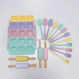 Custom Silicone Baking Tools Set Silicone Muffin Pan with Handle Brush Rolling Pin Spatula for Kids Toddlers Baking Kitchen