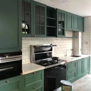 Gabinetes de cocina de madera maciza de color claro