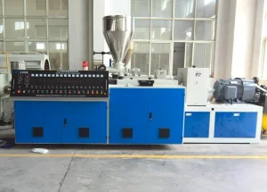 Extrusora de Parafuso Duplo de PVC