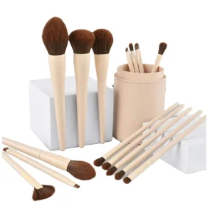 Wholesale High Quality Cruelty Free Vegan Luxury Wood Handle Synthetic Hair Cosmetic Brushes Custom Logo Private Label Face
