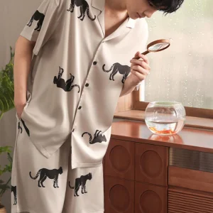 Conjunto de Pijamas Cortos de Seda Impresa para Hombres