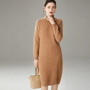 Vestido de malha de gola alta de manga longa em cor sólida casual de inverno