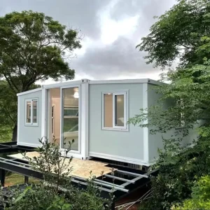 40FT منزل عطلة صغير قابل للتوسيع وقابل للطي ومودولاري مسبق الصنع مع حمام