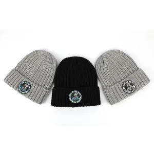 High Quality Custom Unisex Rubber Patch Logo 100% Acrylic Cuffed Knitted Beanie,Men Skull Winter Hat Fisherman Beanie Cap