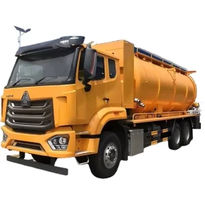 HOWO 6 Wheels Cleaning Truck