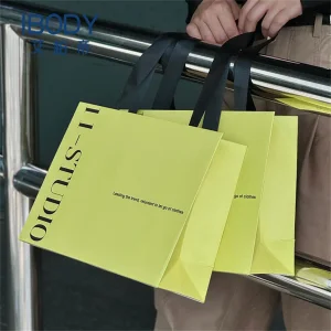 Bolsas de Compras de Papel Artístico Personalizadas de Luxo com Logo Impresso em Papel Marfim para Presentes de Varejo para Sapatos e Roupas