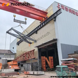 Heavy-Duty Single Hook Offshore Crane with 20t Lifting Beam