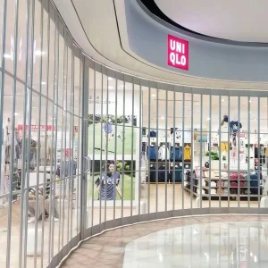 Aluminum Polycarbonate Crystal Folding Door Accordion Transparent Security Door for Mall Shopfront