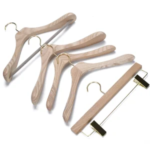 Beautiful Natural Wooden Coat Hanger