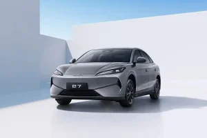 2026 Nuevo Coche Eléctrico Byd E7 2025 Carga Rápida Más Barata Eléctrico Puro 4-Door 5-Seater Sedán Coche Nuevo 520km