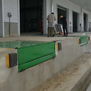 Custom Hydraulic Dock Leveler for Warehouse and Logistics Center