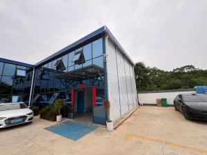 Modern Prefabricated K-Style House with Glass Curtain Wall
