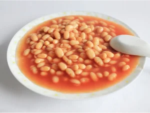 Alubias al horno en salsa de tomate para exportación