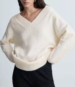 High Quality Custom Women's V-Neck Sweater