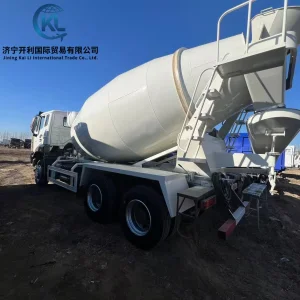 Self Dumping Heavy Duty Truck HOWO 6X4/8X4 Mixer 12 14 16 18 20 Cbms Drum Mixing Concrete New and Used Low Price for Sale Concrete Mixer Truck