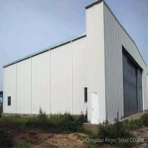 Construcción modular de vidrio templado de gran espacio