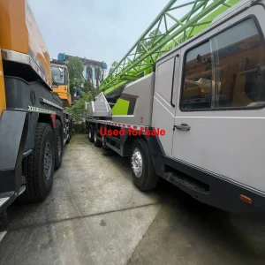 Zoomlion 25ton Truck Crane Cargo Truck