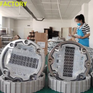 IL300 Solar Road Stud Waterproof IP68 Embedded LED Highway Safety Reflective Pavement Marker Lights Solar Road Marker