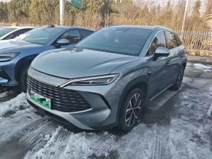 Used Byd Song L Dmi High Cost Performance New Energy Byd 5-Door 5-Seat Car Plug-in Hybrid SUV Top