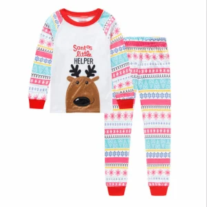 Pijamas navideños acogedores