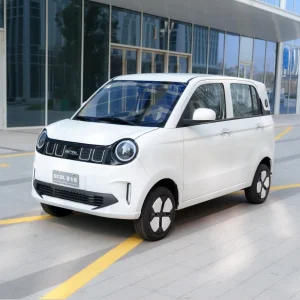 380km Range Mini Electric Car New Auto Vehicle with High-Performance Hybrid System