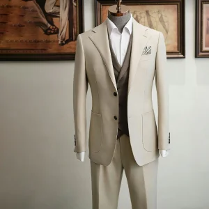 Custom Light Beige Men's Polyester Blazer Fluid Suit Sharp Tailored Fit Elevated Versatility Fit for Business Commuting