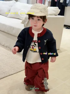 Ropa de otoño para niños con abrigo