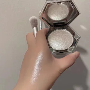 Diamond Highlighter Pressed Powder