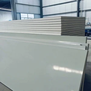 Polyurethane foam sandwich panel for duct