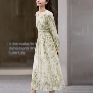 Novo Estilo Casual Vestido Frances com Decote em V de Manga Longa Plissado e Ajustado com Gradiente Tingido