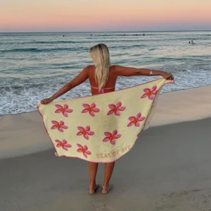 High Quality Low MOQ Customize Printed 100% Rayon Viscose Women Beach Sarong Pareo Beach Cover up
