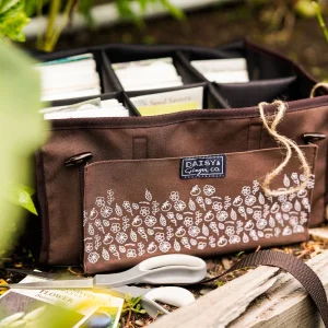 Modern Country Style Plant Organizer Garden Kit with Design Hanging Floor Usage