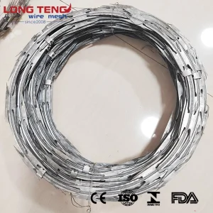 Prison Mesh Fence Hot Dipped Galvanized Cbt 65 Bto 30 Bto 22 Roll Concertina Double Strand Razor Blade Barbed Wire