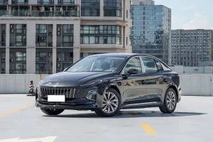 Hongqi E-QM5