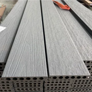 Co-Extruded Outdoor WPC Decking Planks Waterproof Composite WPC Decking Board Wood Plastic Flooring for Patio/Garden/Poolside